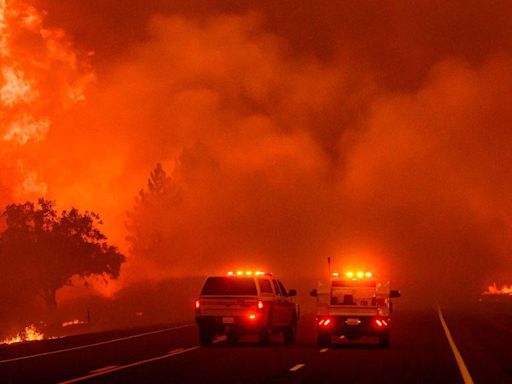 Huge California wildfire tears through 5,000 acres every hour