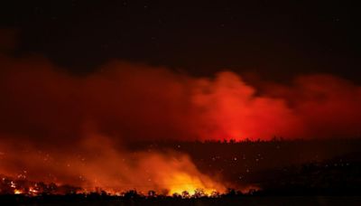 États-Unis: plusieurs milliers de personnes évacuées après le départ d'un méga-feu en Californie