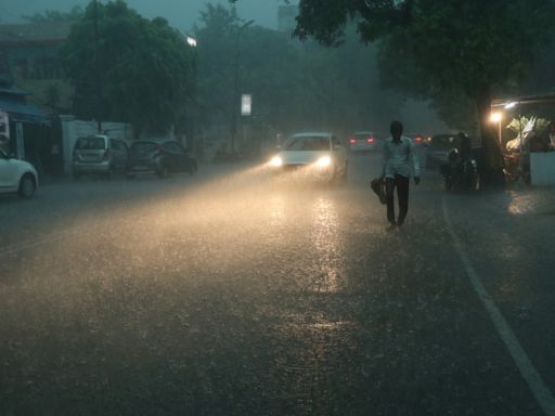 52 mm rain in 60 mins leaves Lucknow soaking wet