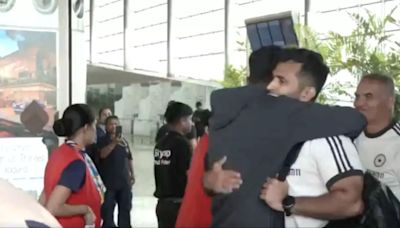 Hardik Pandya Shares Warm Hug With Abhishek Nayar As Indian Team Departs For Sri Lanka- WATCH
