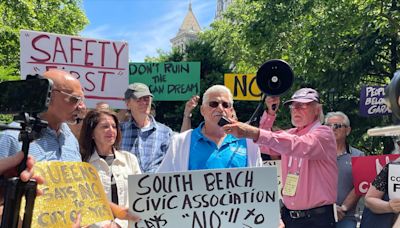 ‘Say No to City of Yes;’ Staten Islanders protest controversial NYC rezoning plan at City Hall