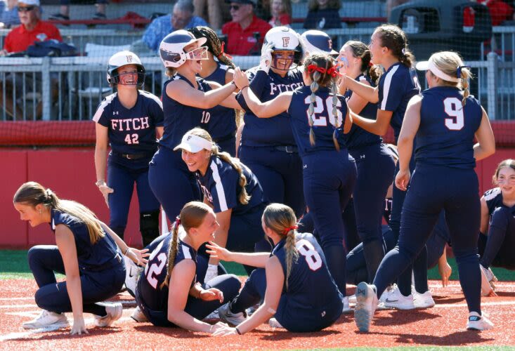 Fourth inning hit parade helps Fitch blast Fairfield 10-0 in state semifinal
