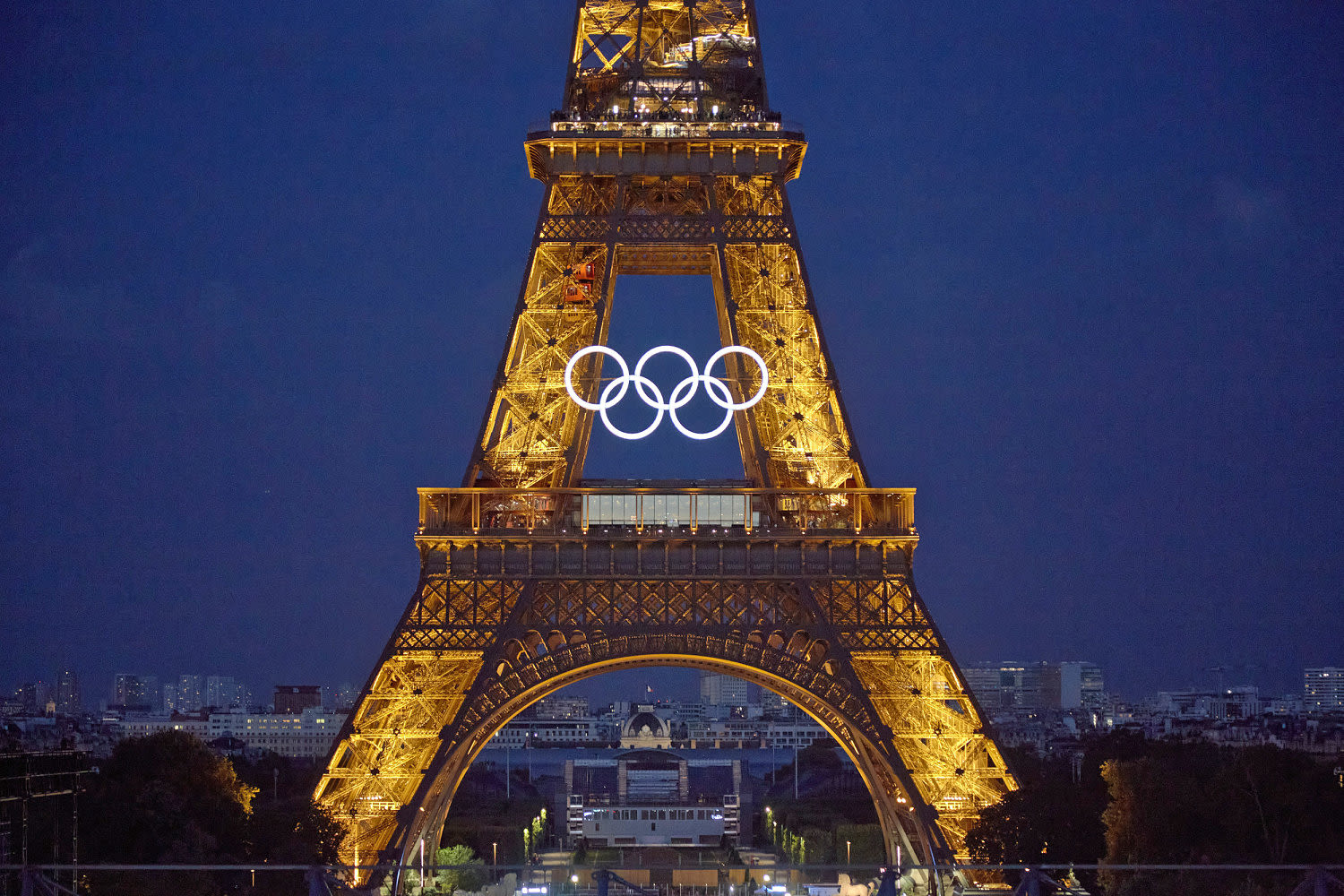 Delta says the Olympics will cost it $100 million as travelers skip Paris