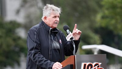 As Bears celebrate Steve McMichael's Hall of Fame enshrinement, coach Mike Ditka not expected to attend