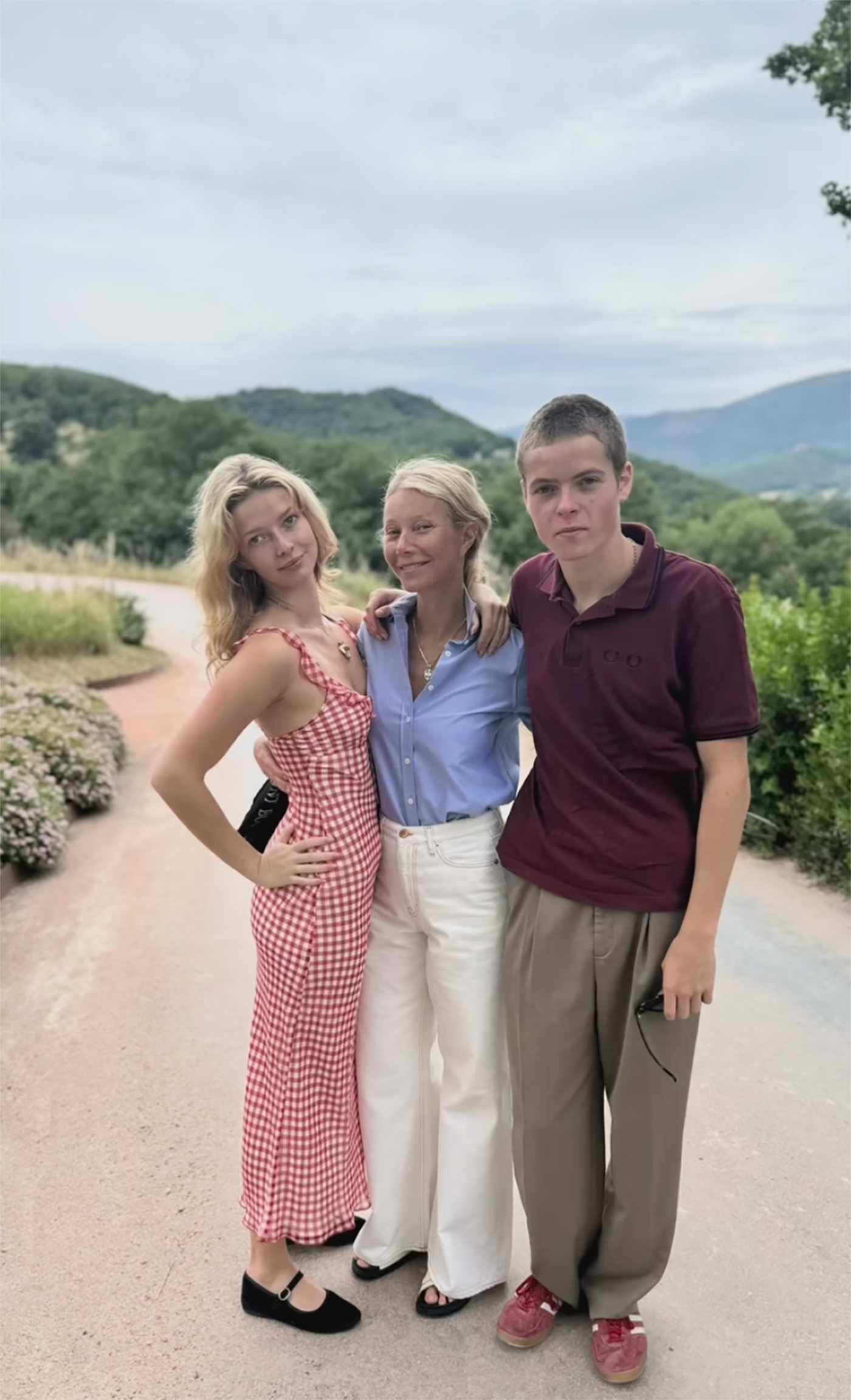 Gwyneth Paltrow's Summer Roundup Featured Cameos From Her Lookalike Kids