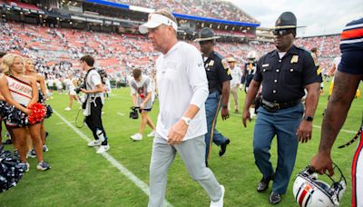 Auburn football's Hugh Freeze on QBs: 'If that continues, we have to go another direction'