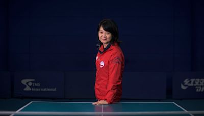 La chileno-china que dejó el tenis de mesa por 30 años, retomó en pandemia y a los 57 representará a Chile en los Juegos Olímpicos