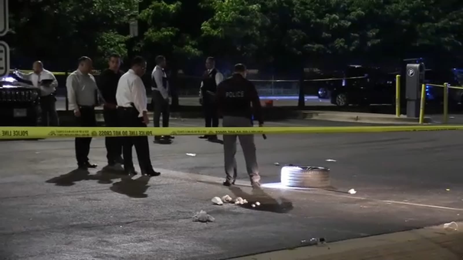 2 women shot, 1 fatally, near 31st Street Beach, Chicago police say