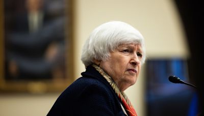 Janet Yellen thinks the U.S. is to blame for the death of dollar