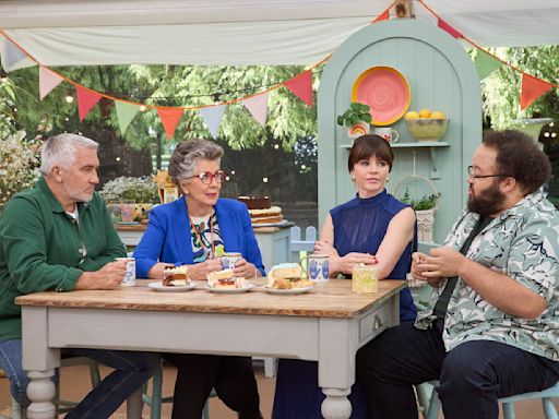 Inside ‘The Great American Baking Show’: Apple Pie, Handshakes, and No Oat Milk