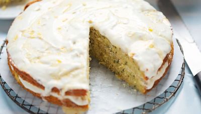 Mary Berry's tip for 'moist' lemon drizzle cake involves a common vegetable