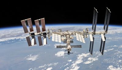 Alarma por el descubrimiento de una superbacteria en la Estación Espacial Internacional que pone en peligro a los astronautas