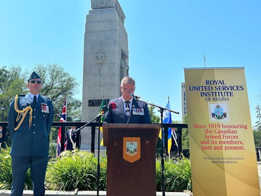 Pedestal honouring war brides of Canadian soldiers unveiled at cenotaph in Regina