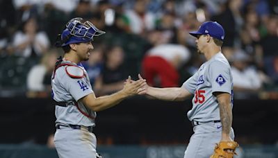 Deadspin | MLB roundup: Dodgers rookie Gavin Stone blanks White Sox