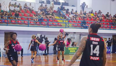 Em desvantagem, Sesi Araraquara pega Sampaio Basquete no jogo 2 da final da LBF