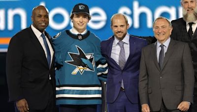 Macklin Celebrini debuts at Sharks development camp, big NHL decision ‘coming up’ | Globalnews.ca