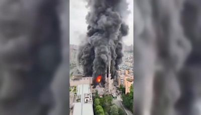 中國四川14層樓百貨大樓火警 官方證實已16人罹難