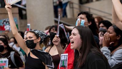 UTSA students call for cease-fire in Gaza during campus protest