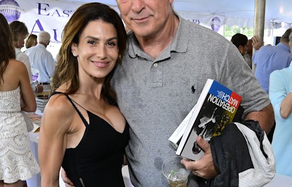 Alec and Hilaria Baldwin ‘Worried They’re Free-Falling Into Outcast Status’ After ‘Rust’ Tragedy