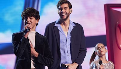 ¡Brutal! Álvaro Soler canta ‘Muero’ junto a Mario y Alira en la Gran Final de La Voz Kids