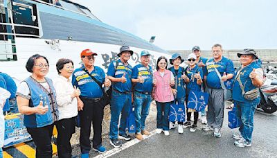 台東 成功鎮藍色公路 賞鯨首發團啟航