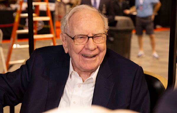 Warren Buffett breaks down how to repeat his success and return 50% a year