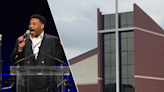 Congregation shocked by Dr. Tony Evans' announcement: "Everyone really couldn't believe what was being said"