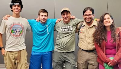 Boy Scouts scouts help save man who went into cardiac arrest on flight to LaGuardia Airport