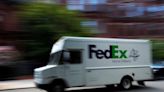 FedEx soars premarket; Nike, Lululemon and Tesla fall By Investing.com