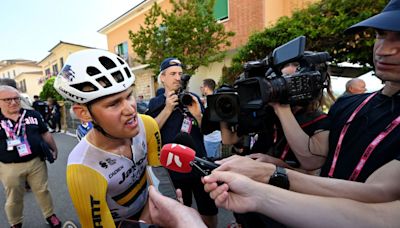 'The race was out of control' - Luke Plapp savours a day of Giro d'Italia gravel racing rather than a sense of defeat