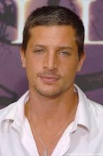 Simon Rex