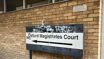 Pair accused of wounding a man in Oxford