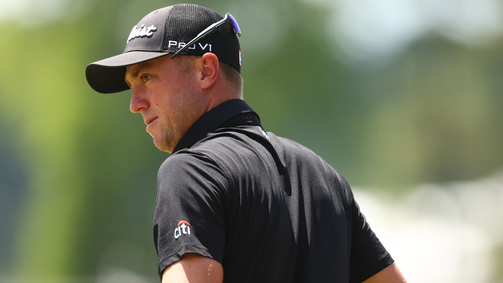 Justin Thomas gives a fist pump after chipping in from bunker - Stream the Video - Watch ESPN