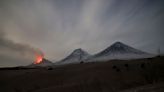 災難電影真實上演！俄科學家探勘火山遇爆發 火山岩砸中頭、煙塵中雪橇下避難