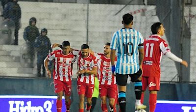 Talleres de Remedios de Escalada dio un golpe histórico y sacó a Racing de la Copa Argentina | + Deportes