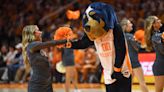 Why are Davy Crockett and Smokey both University of Tennessee mascots? | Know Your Knox