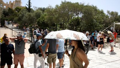 Cierran todos los monumentos arqueológicos en Atenas por la ola de calor que azota Grecia