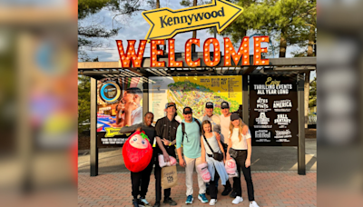 Jeremy Renner visits Kennywood while filming in Pittsburgh