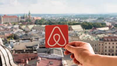 I Rent Out an Apartment on Airbnb: Here’s How Much Profit I Actually Bring In