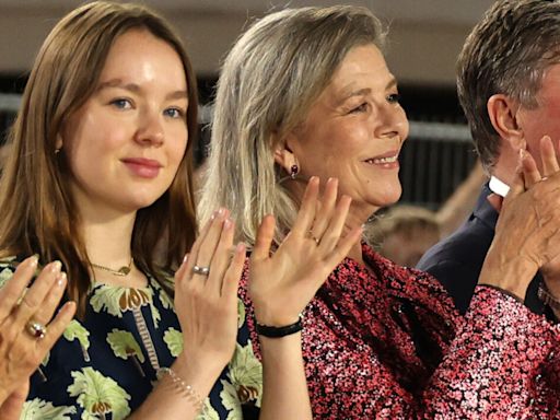 Caroline de Monaco et Alexandra de Hanovre, une relation mère-fille comme les autres : "Je pique dans son dressing"