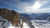 Teenager killed by lightning strike on Germany's highest mountain