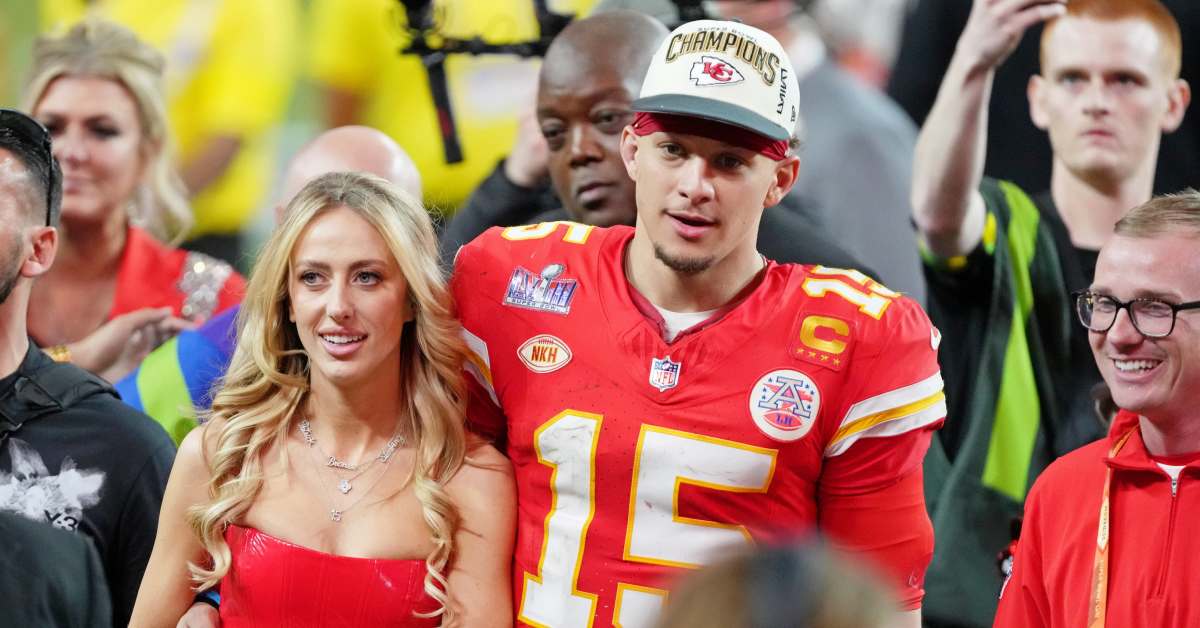 Chiefs QB Patrick Mahomes' Wife Brittany Reveals Dog Named After Steelers