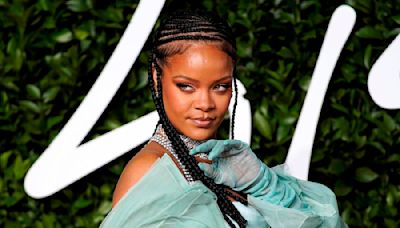 Rihanna anuncia su nueva línea de productos para el cabello