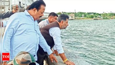 Karnataka deputy CM DK Shivakumar moots Cauvery ‘aarti’ on lines of Ganga ‘aarti’ in Varanasi | Bengaluru News - Times of India