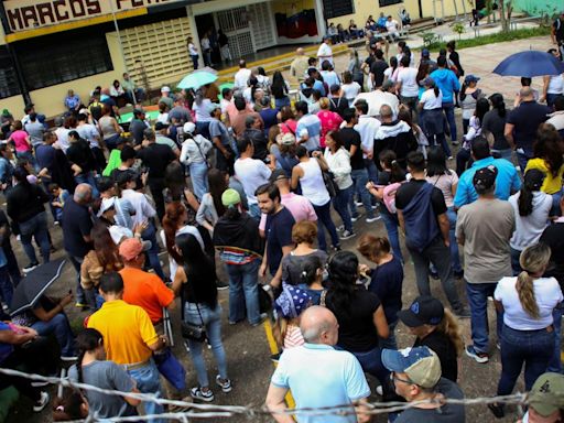 Tense Venezuela votes in shadow of ‘bloodbath’ warning