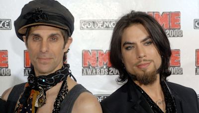 Jane’s Addiction cancels show after singer throws punch at guitarist