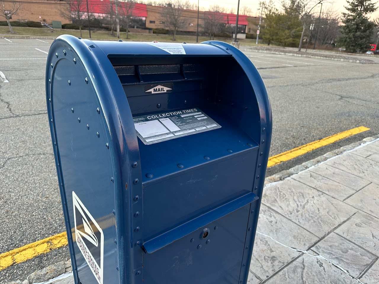 Ex postal supervisor admits 6-month, $50K spending spree with his USPS credit cards