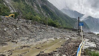 台鐵崇德段「軌道遭土石淹200公尺」 南迴線開放站票、加開列車應變