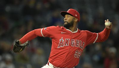 Angels Bring Back Reliever Who Elected to Leave Organization