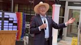 "Love is love": Embajador Ken Salazar celebra la diversidad sexual y de género antes de la marcha LGBT+ de CDMX